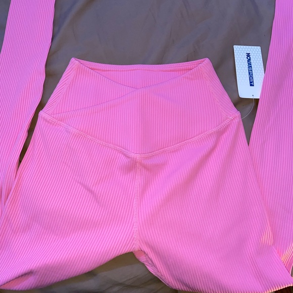 Fashion Nova Active High-Waisted Ribbed Leggings. Brand New. Runs Small. - Picture 1 of 4
